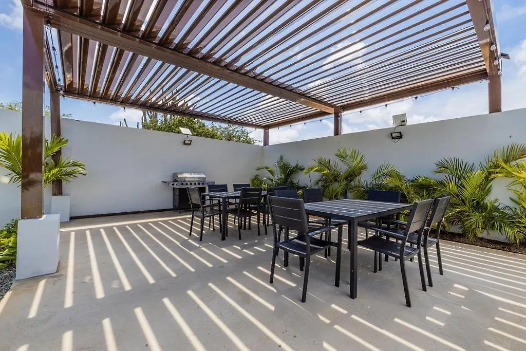 Stunning 10-Bedroom Private Villa Palm Beach